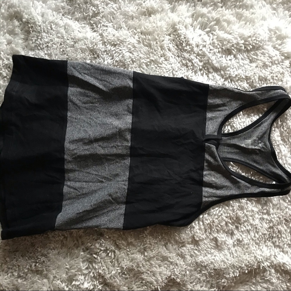 Black Nike tank